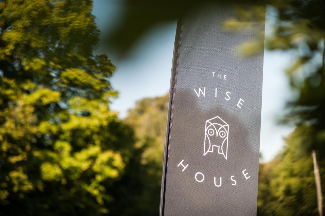 The Wise House Hotell Hastiere-par-dela Eksteriør bilde