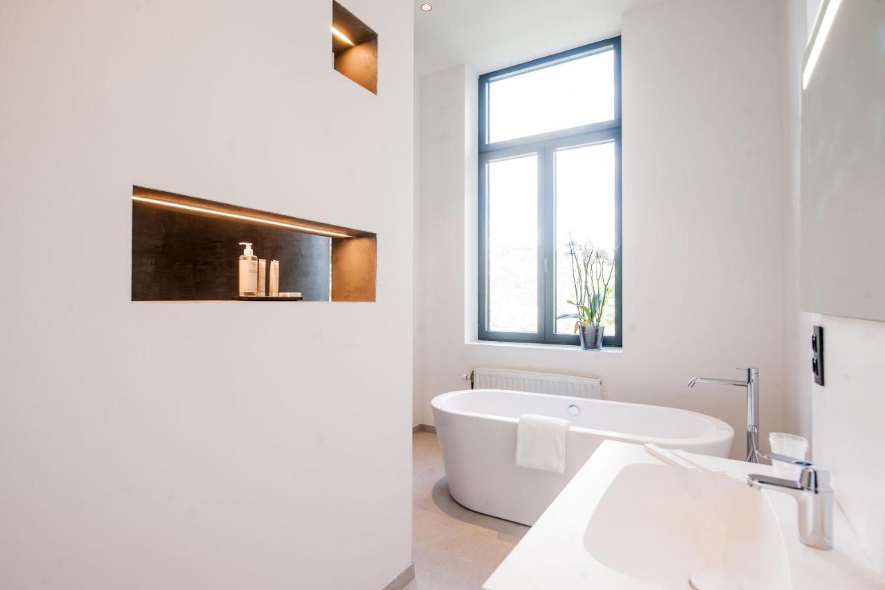 The Wise House Hotell Hastiere-par-dela Eksteriør bilde