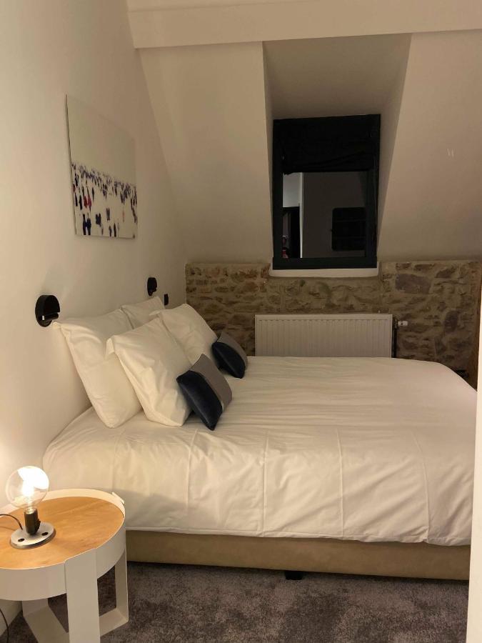 The Wise House Hotell Hastiere-par-dela Eksteriør bilde